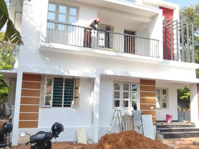 3 BHK Independent House in Aluva for resale Kochi. The reference number is 20486693