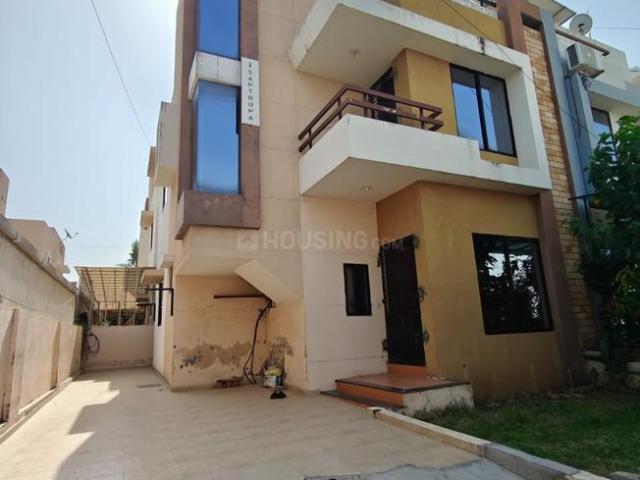 3 BHK Independent House in Bakrol for rent Anand. The reference number is 18058303