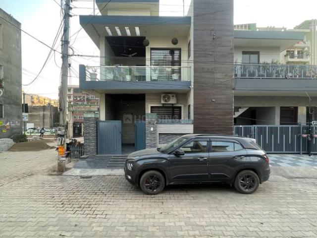 3 BHK Independent House in Dhakoli for resale Zirakpur. The reference number is 16048441