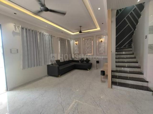 3 BHK Independent House in Dindoli for resale Surat. The reference number is 12572041