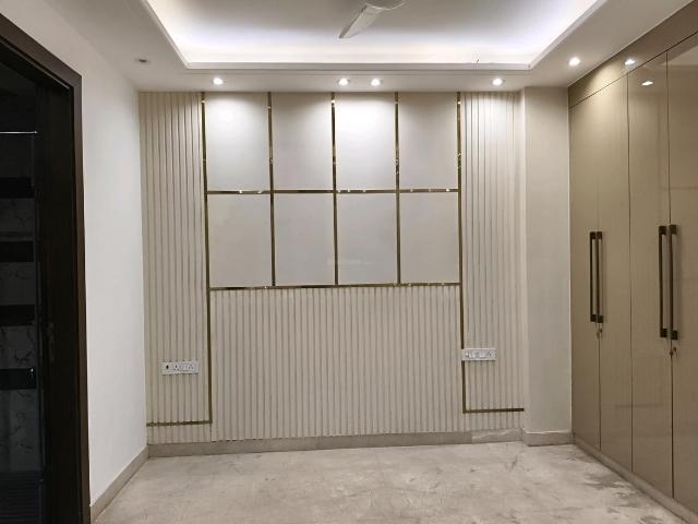 3 BHK Independent House in DLF Phase 1 for resale Gurgaon. The reference number is 19396674
