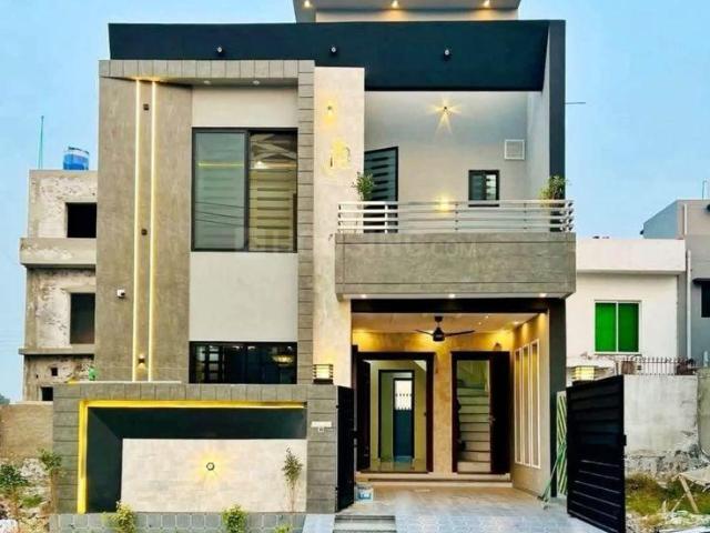 3 BHK Independent House in Gerugambakkam for resale Chennai. The reference number is 20527255