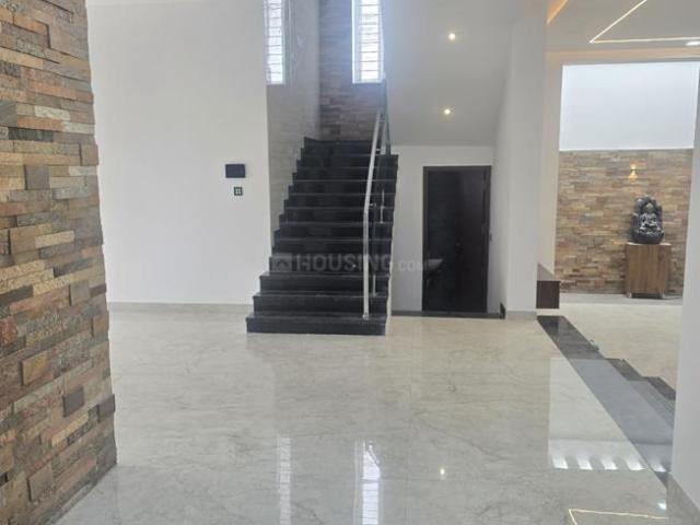 3 BHK Independent House in Injambakkam for resale Chennai. The reference number is 20939711