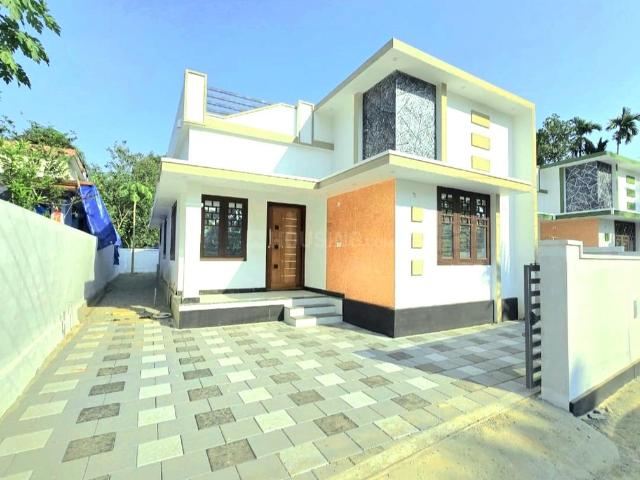 3 BHK Independent House in Koonammavu for resale Kochi. The reference number is 16976008