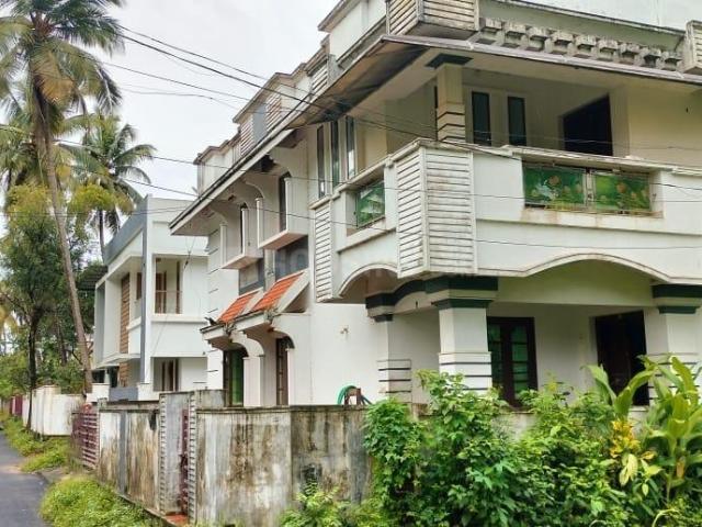 3 BHK Independent House in Kuttoor for resale Thrissur. The reference number is 17545545