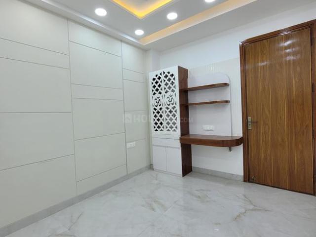 3 BHK Independent House in Mahavir Enclave for resale Bengali Colony Road. The reference number is 17603400