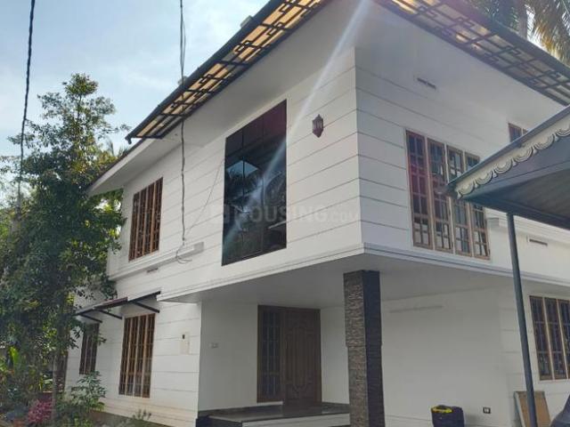 3 BHK Independent House in Maradu for rent Kochi. The reference number is 20400147