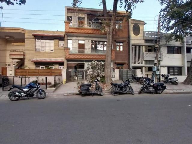 3 BHK Independent House in Sector 55 for resale Mohali. The reference number is 14391178