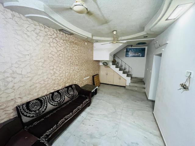 3 BHK Independent House in Motera for rent Ahmedabad. The reference number is 16530218
