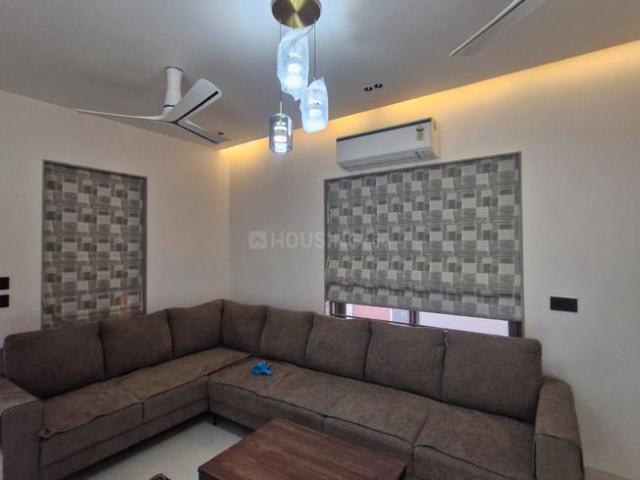 3 BHK Independent House in Motera for rent Ahmedabad. The reference number is 19922445