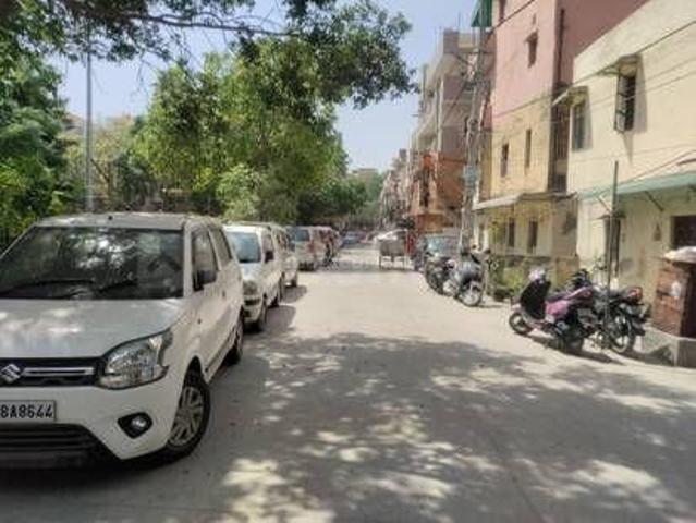 3 BHK Independent House in Patel Nagar for resale New Delhi. The reference number is 20179039