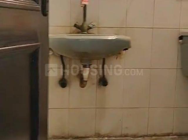 3 BHK Independent House in Patel Nagar for resale New Delhi. The reference number is 20223915