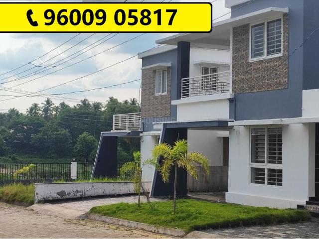 3 BHK Independent House in Punkunnam for resale Thrissur. The reference number is 17324045
