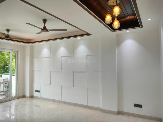 3 BHK Independent House in Sarvodaya Enclave for resale South Delhi. The reference number is 17697607