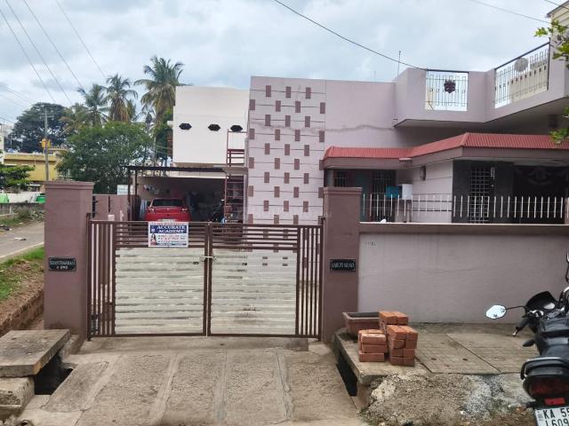 3 BHK Independent House in Saraswathipuram for resale Mysore. The reference number is 20897543