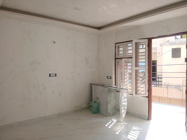 3 BHK Independent House in Sector 105 for resale Gurgaon. The reference number is 18413095