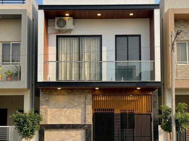3 BHK Independent House in Sector 105 for resale Gurgaon. The reference number is 20323047