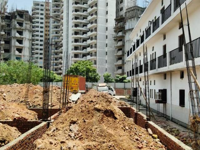 3 BHK Independent House in Sector 110 for resale Gurgaon. The reference number is 20338528