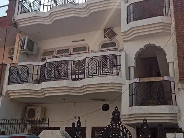3 BHK Independent House in Sector 17 for resale Faridabad. The reference number is 20984451