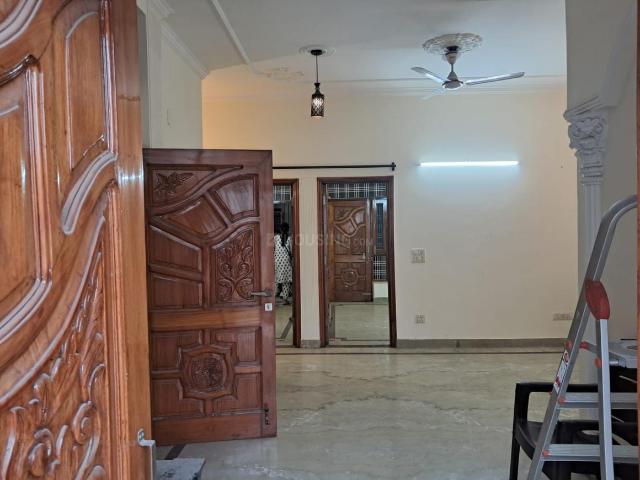 3 BHK Independent House in Sector 30 for resale Noida. The reference number is 20840034