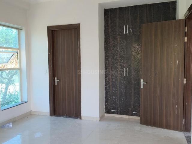 3 BHK Independent House in Sector 31 for rent Gurgaon. The reference number is 20351107