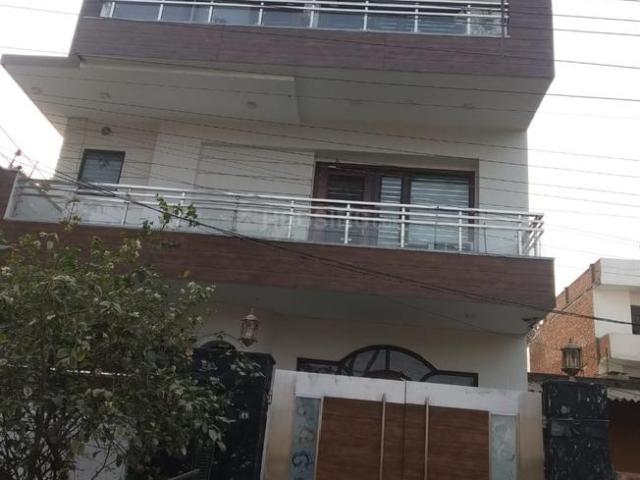 3 BHK Independent House in Sector 31 for rent Faridabad. The reference number is 17640625