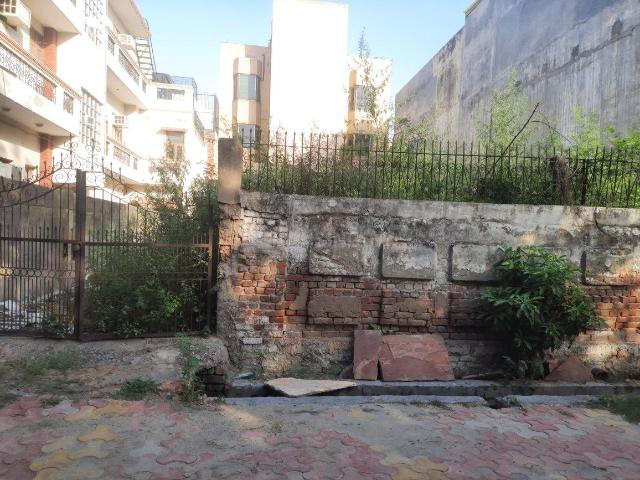 3 BHK Independent House in Sector 39 for resale Noida. The reference number is 12057826