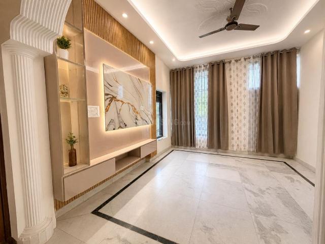 3 BHK Independent House in Sector 45 for rent Gurgaon. The reference number is 20371021