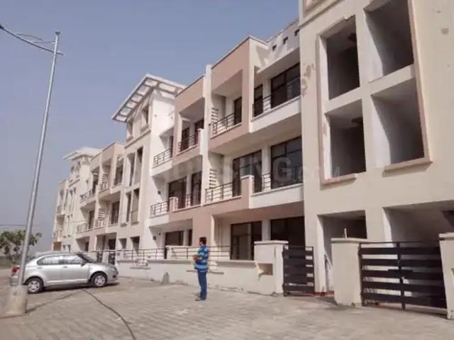 3 BHK Independent House in Sector 47 for resale Chandigarh. The reference number is 17767069