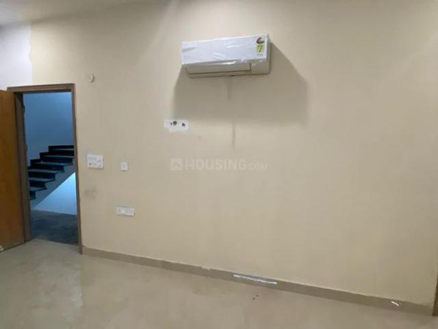 3 BHK Independent House in Sector 56 for rent Gurgaon. The reference number is 20201006