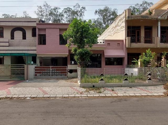 3 BHK Independent House in Sector 60 for resale Sahibzada Ajit Singh Nagar. The reference number is 16640467