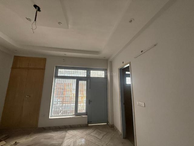 3 BHK Independent House in Sector 63 A for rent Noida. The reference number is 20389918