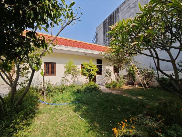 3 BHK Independent House in Sector 71 for resale Noida. The reference number is 19261901
