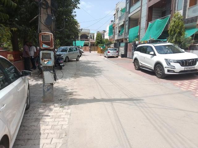 3 BHK Independent House in Sector 8 for resale Faridabad. The reference number is 20477654