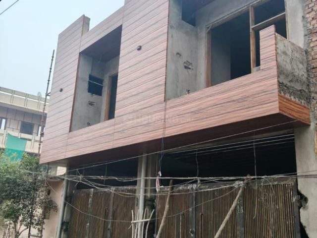 3 BHK Independent House in Sector 8 for resale Gurgaon. The reference number is 19405417