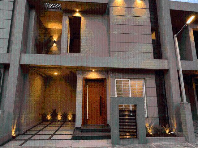 3 BHK Independent House in Shankar Nagar for resale Raipur. The reference number is 20565342