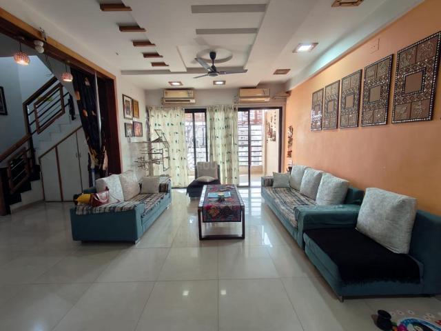 3 BHK Penthouse in Jodhpur for resale Ahmedabad. The reference number is 20228989