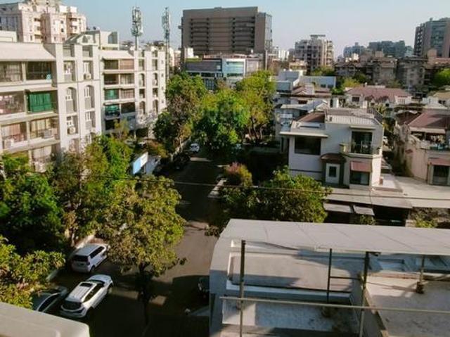 3 BHK Penthouse in Jodhpur for resale Ahmedabad. The reference number is 20501305