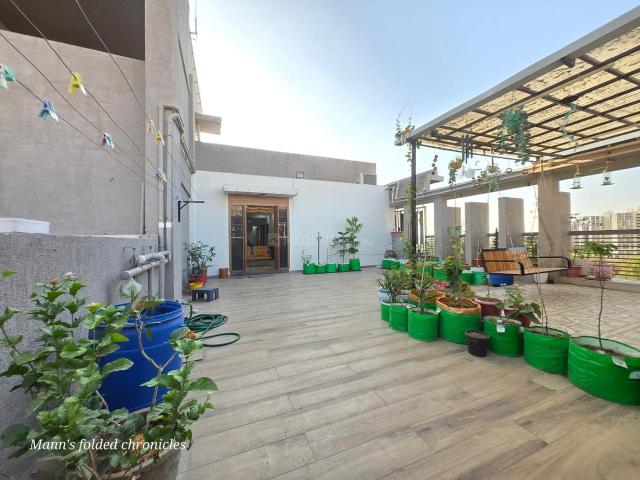 3 BHK Penthouse in Vaishno Devi Circle for resale Ahmedabad. The reference number is 20759708