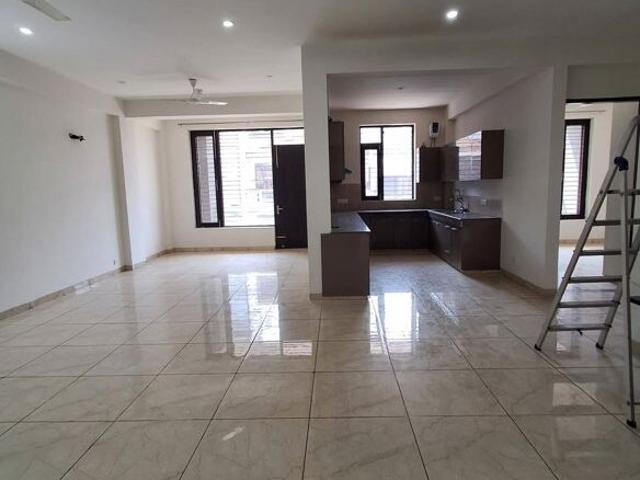 3 Bhk Semi Furnished 3 Bedroom 270 Sq. Yd. Builder Floor in Sector 38 Gurgaon Listing ID: #10060