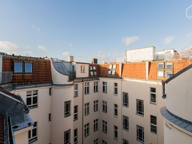 3 BR Bright & fashionable rooftop apartment in Charlottenburg, Berlin Amsterdam Apartments for Rent