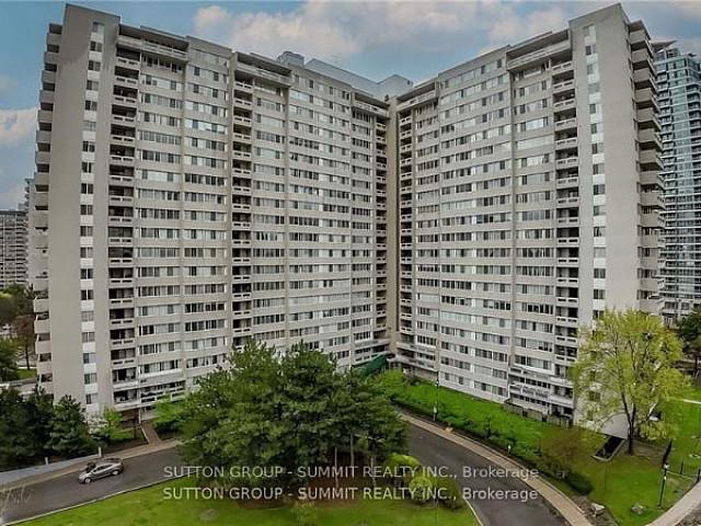 3 Br Condo In The Heart Of Mississauga