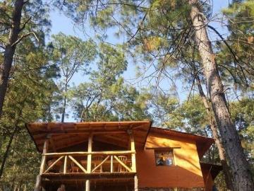 Terreno con 3 cabañas en Mazamitla