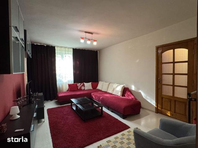 3 cam. etaj 1, 2 bai, 2 balcoane, mobilat+utilat, zona Spital