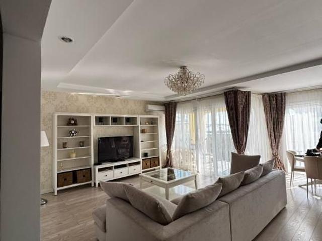 3 camere+2 locuri parcare în Cosmopolis