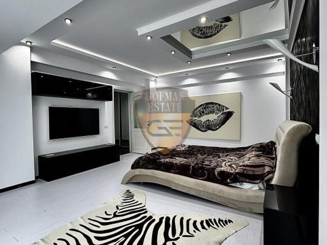 3 camere 125mp JT Tower Mamaia Nord Kauffland, plaja White Titanic Aqu