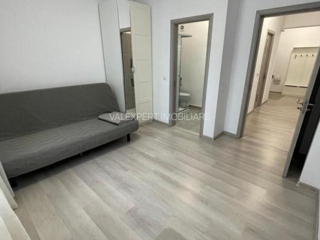 3 camere, 2 bai, etaj 1/6, mobilat complet, complexul cu clinica medicala ONIX