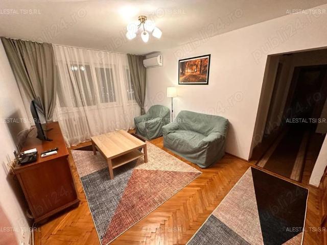 3 camere Titan IOR