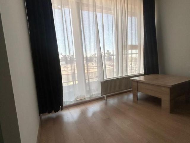 3 camere Titan Rasarit de Soare loc parcare m. spalat vase!