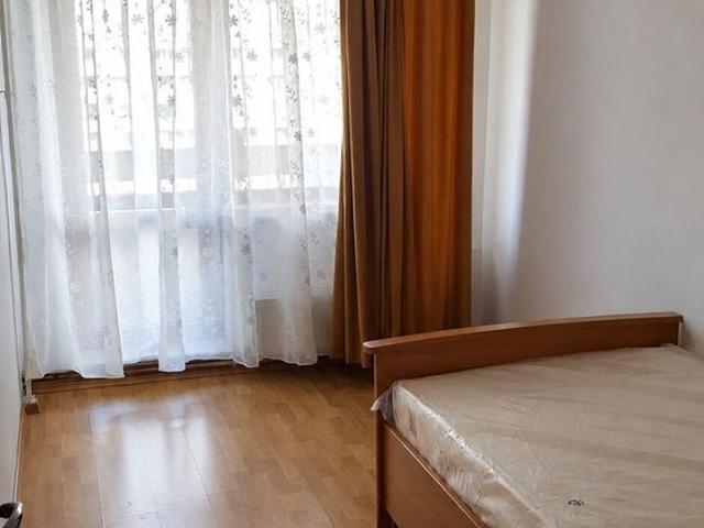 3 camere ultracentral Iași, mobilat, 2 băi, 2 balcoane, priveliste